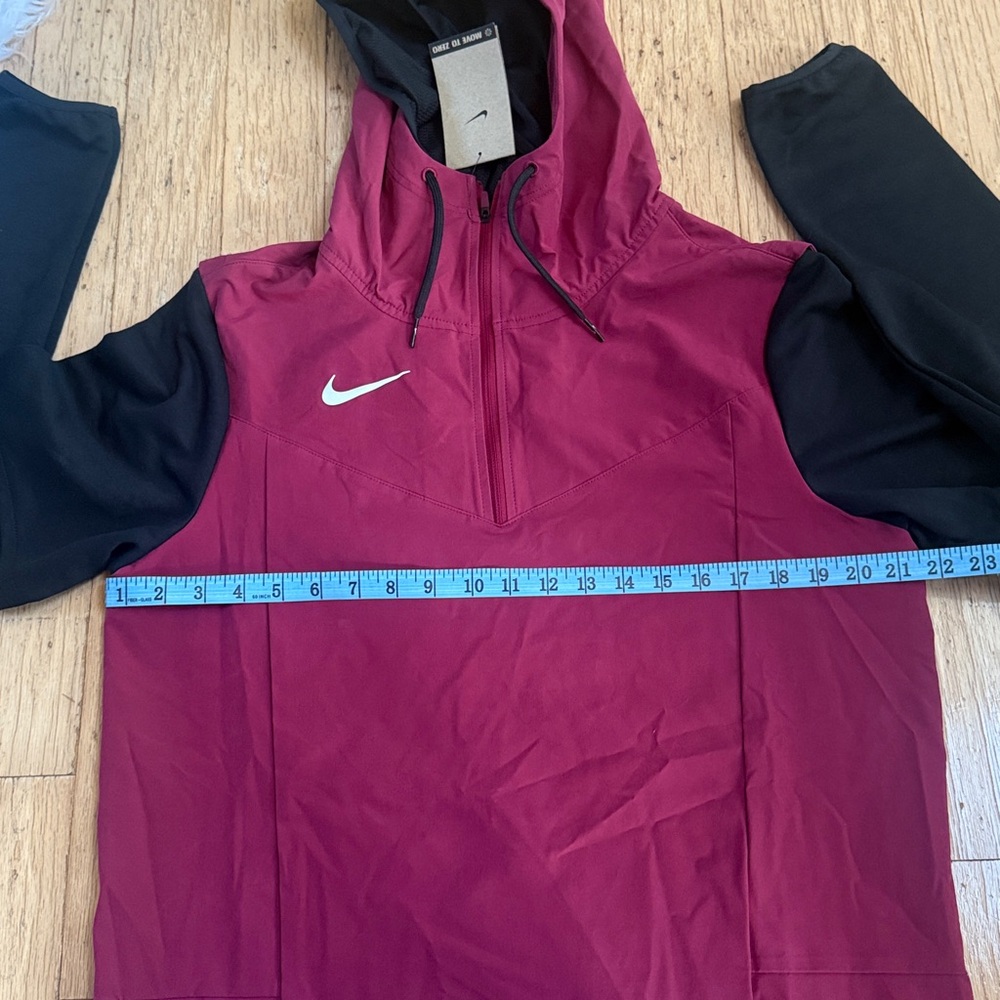 Nike Men’s Lightweight Player Jacket Maroon - Picture 9 of 12
